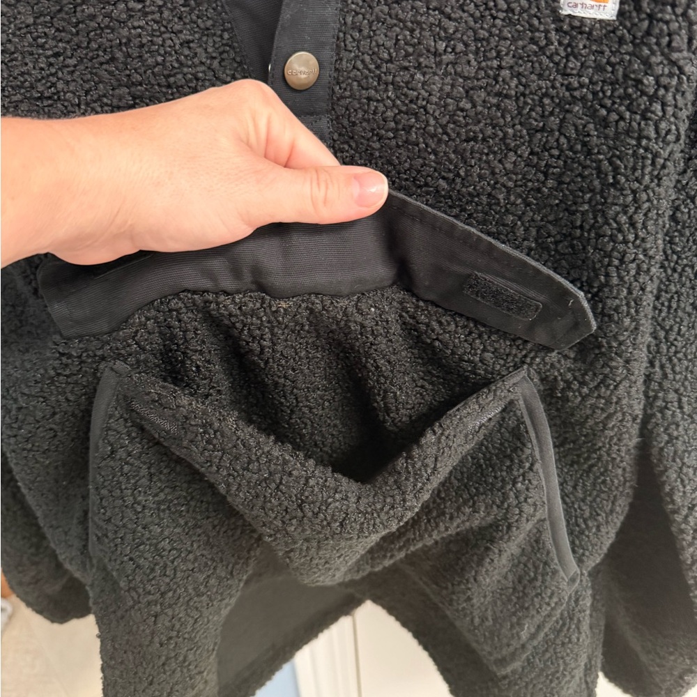Carhartt Black Sherpa Pullover - Picture 3 of 11